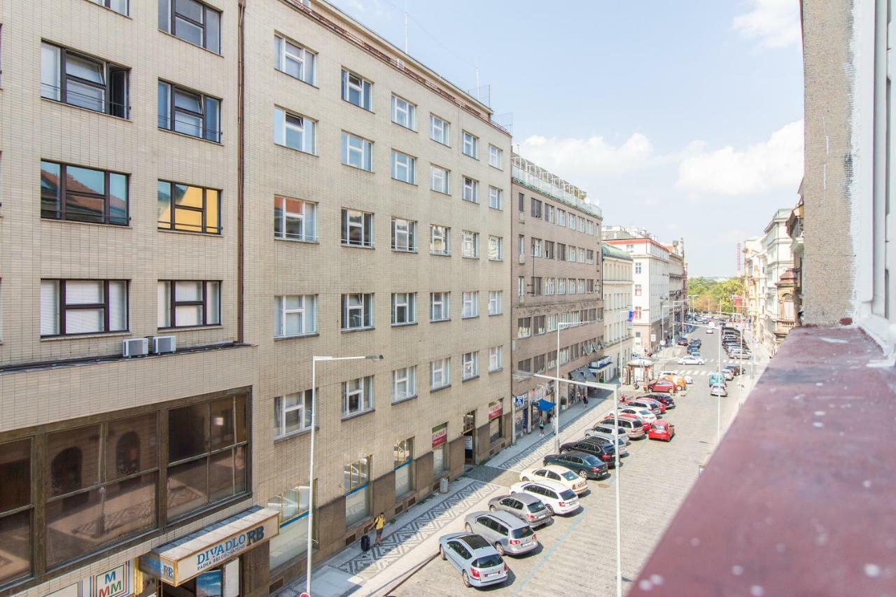 Sunny On Wenceslas Square By Easybnb * Prag